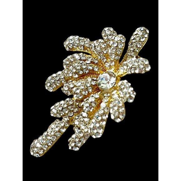 Bloom Beautiful Temperament Fireworks Brooch - New Year's Gift - Picture 3 of 5